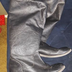 American Eagle boots and flats